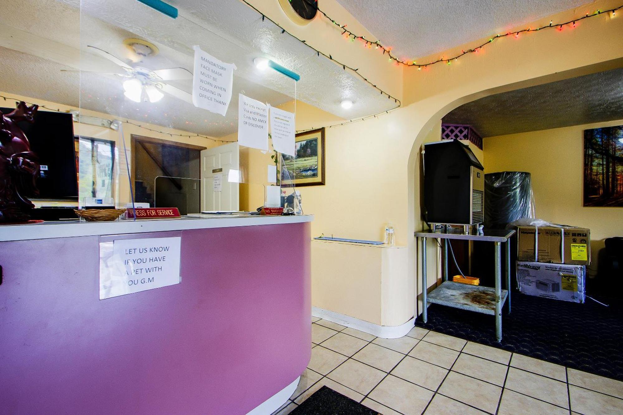 Oyo Hotel Chapmanville Inn, Wv - Hwy 119 외부 사진