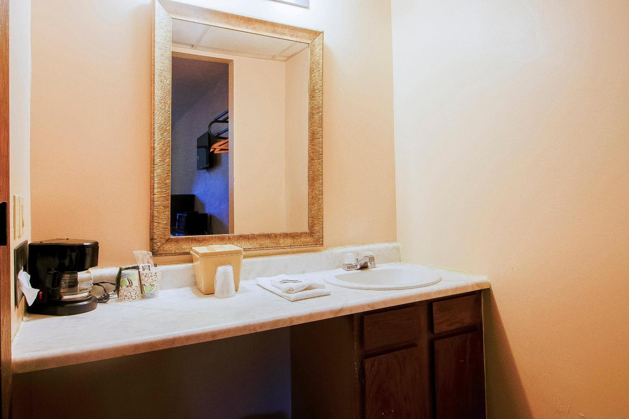 Oyo Hotel Chapmanville Inn, Wv - Hwy 119 외부 사진