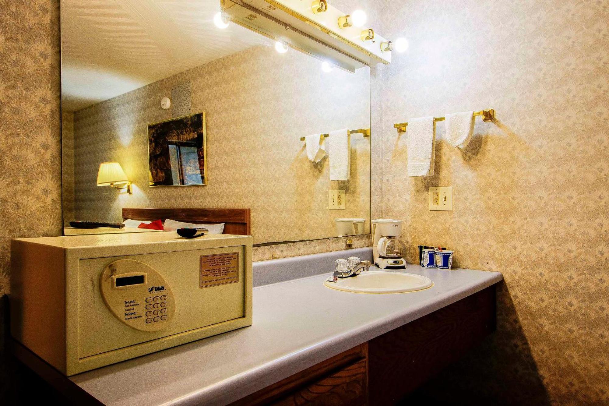 Oyo Hotel Chapmanville Inn, Wv - Hwy 119 외부 사진